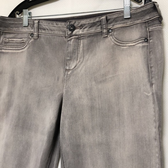 Maurice's Stretch Jeans - Picture 2 of 11